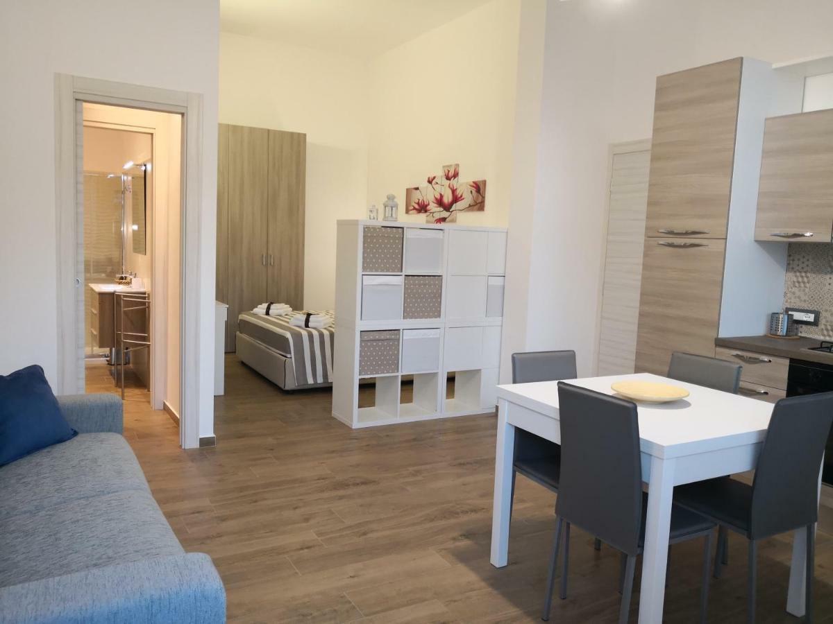 Tiny House Naxos Hotel Giardini Naxos Exterior foto